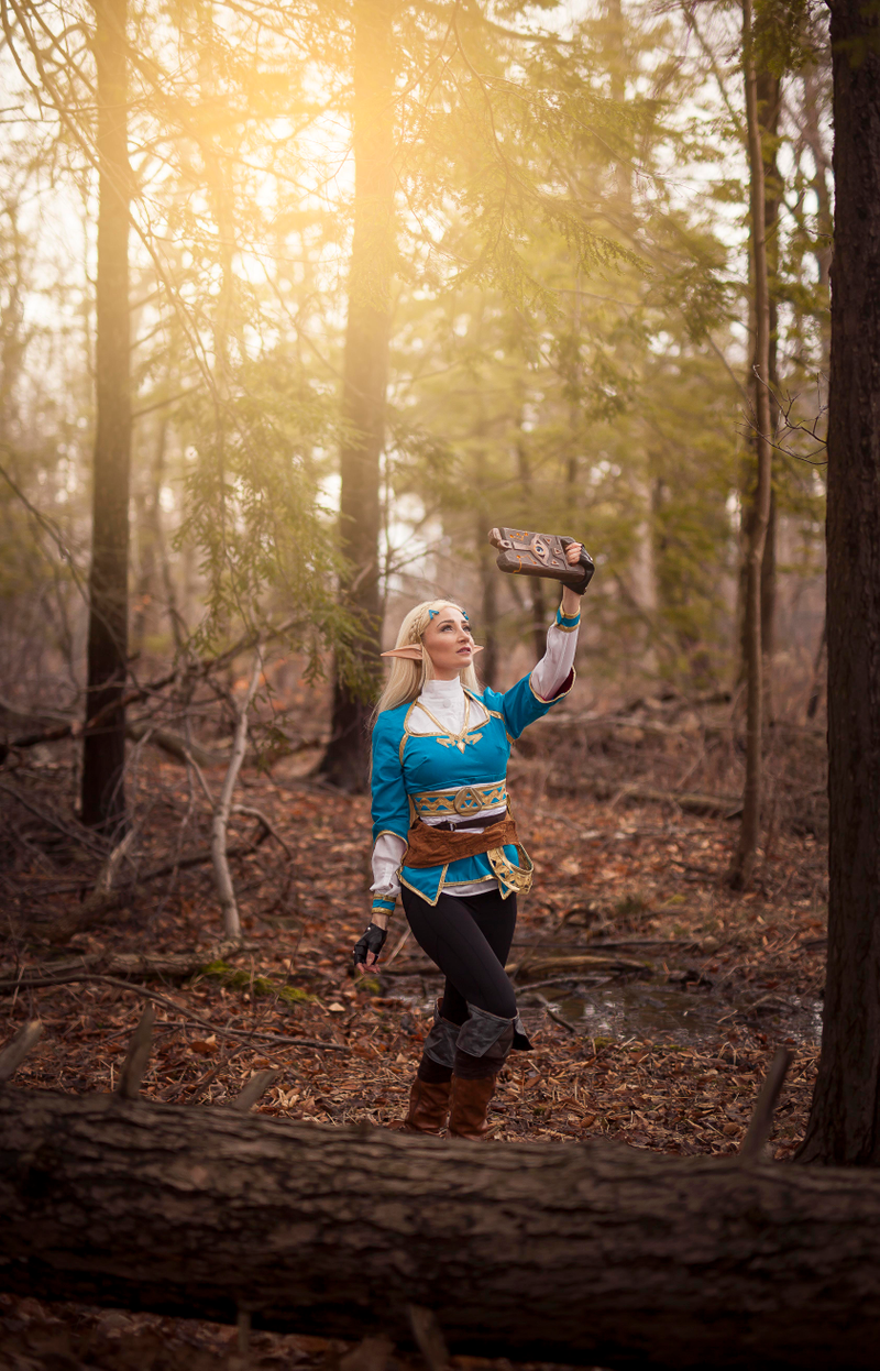 Cosplay by Holly Wolf | Photo by Novii Photography